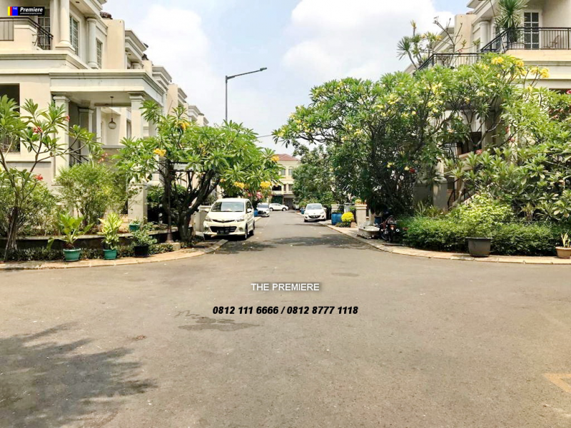 Rumah Hook Semi Furnished Gading Grande Kelapa Gading, Jakarta Utara