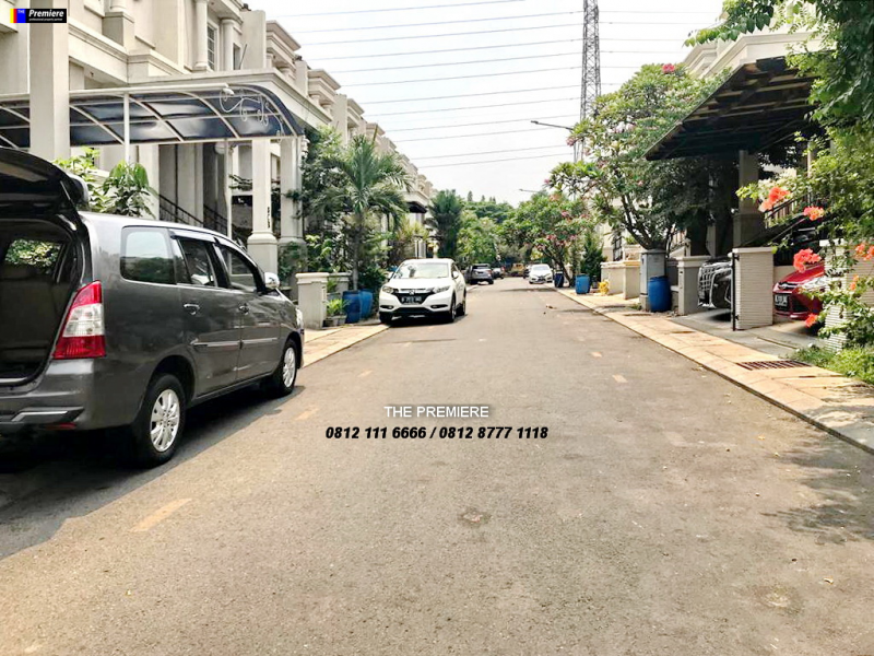 Rumah Hook Semi Furnished Gading Grande Kelapa Gading, Jakarta Utara