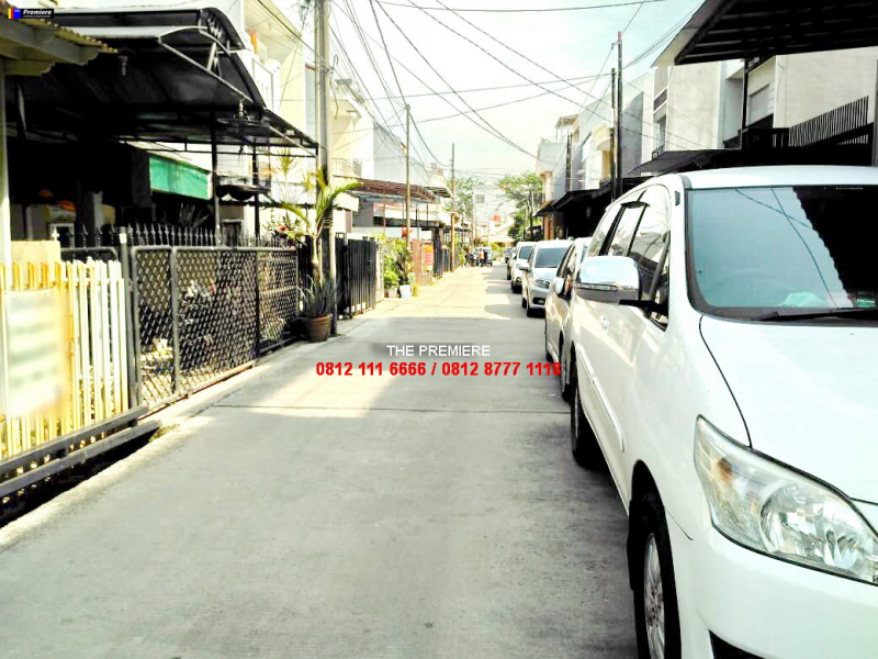 Disewakan Rumah Standard Janur Kuning Kelapa Gading, Jakarta Utara, UNFURNISHED !!