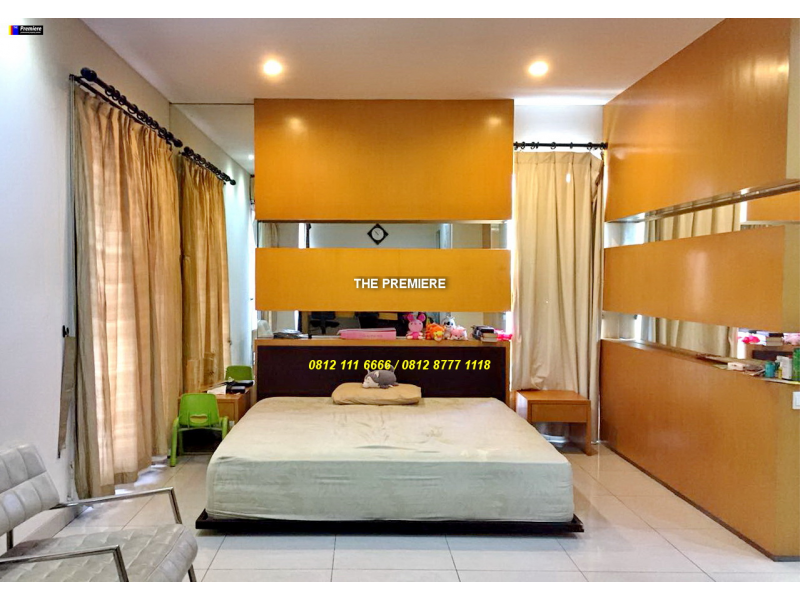 Rumah Hook Full Furnished Riviera Garden Kelapa Gading, Jakarta Utara
