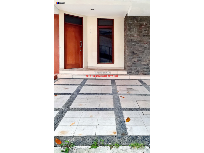 Rumah Pelangi Jingga The Gading Residence Kelapa Gading, Jakarta Utara, TUSUK KANTONG