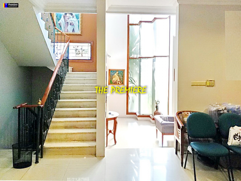 Rumah Split Level Villa Permata Gading Kelapa Gading, Jakarta Utara, NEGO SAMPAI DEAL