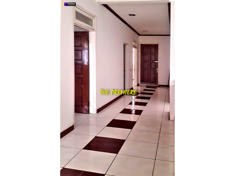 Rumah Sunter Permai Jaya, Sunter, Jakarta Utara, SEMIFURNISHED - DI DEPAN TAMAN