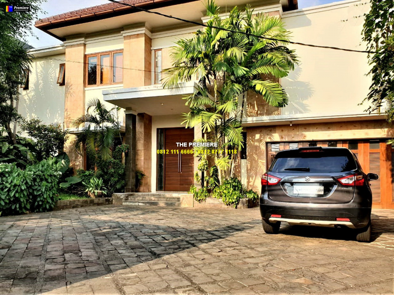 Disewakan Rumah Pejaten Barat, Pejaten, Jakarta Selatan, KOLAM RENANG EXPATRIAT