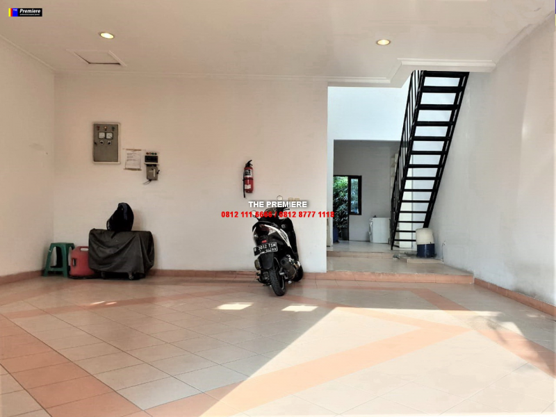 Disewakan Rumah Pejaten Barat, Pejaten, Jakarta Selatan, KOLAM RENANG EXPATRIAT