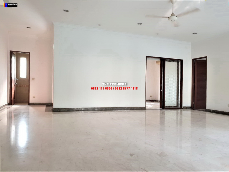 Disewakan Rumah Pejaten Barat, Pejaten, Jakarta Selatan, KOLAM RENANG EXPATRIAT