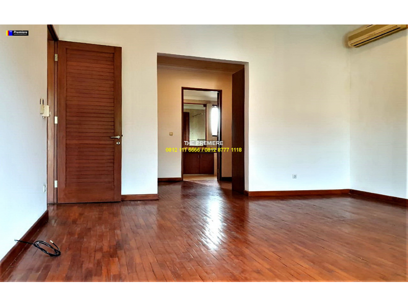 Disewakan Rumah Pejaten Barat, Pejaten, Jakarta Selatan, KOLAM RENANG EXPATRIAT